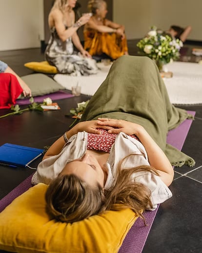 3-TÄGIGES FRAUEN-PSILOCYBIN-RETREAT IN DEN NIEDERLANDEN