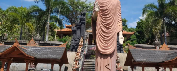 Banjar-Tour mit Meditation im Tempel
