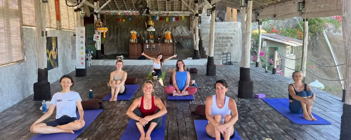 Restoratives Yoga in Lovina