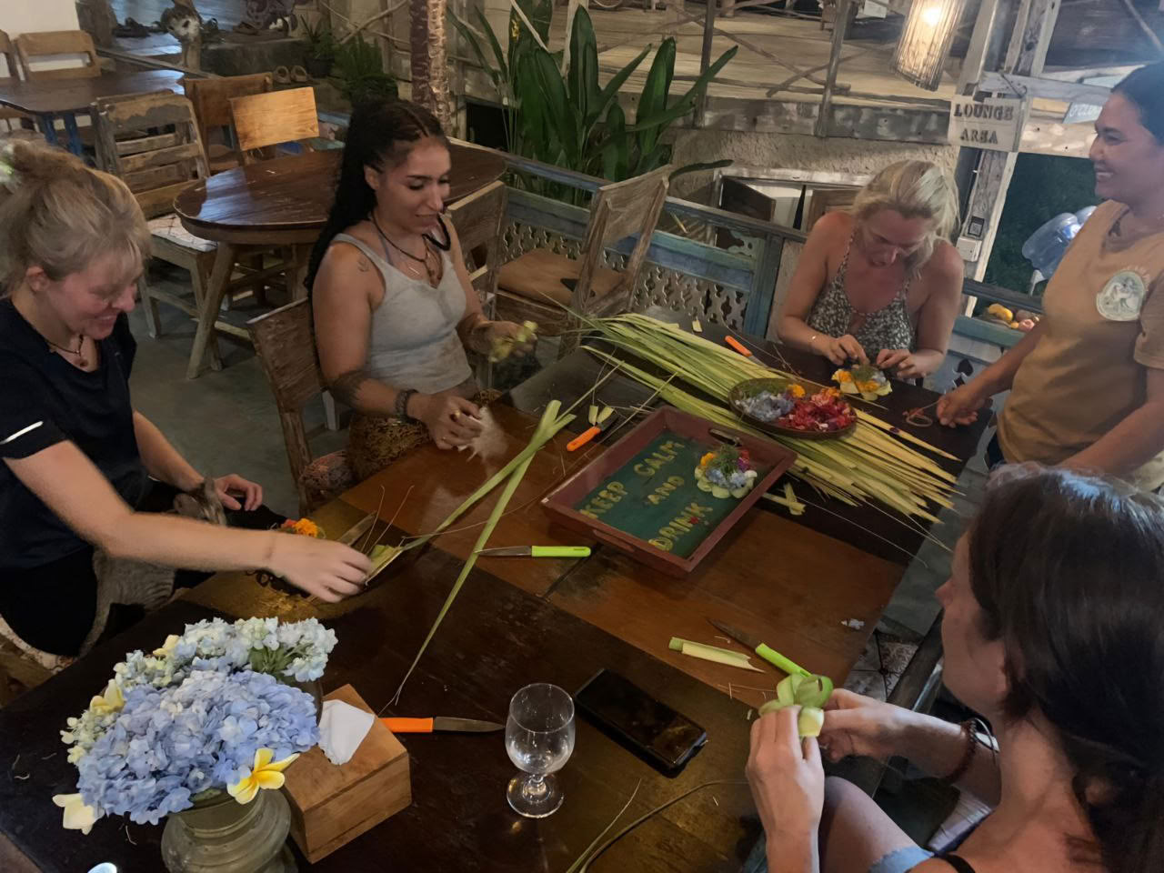 Balinesischer Opfergaben-Workshop