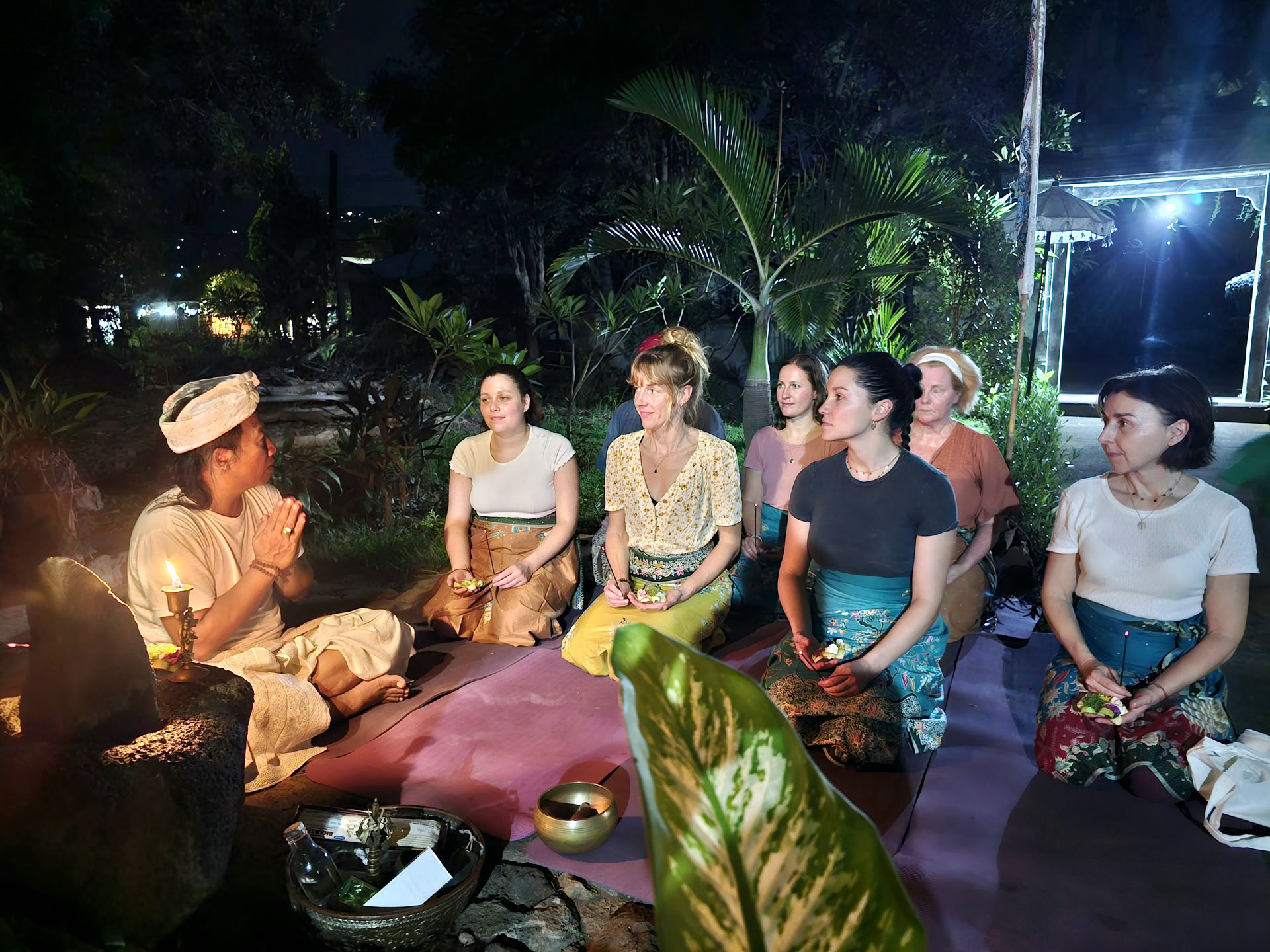 Full Moon Ceremony im Candi Buddha