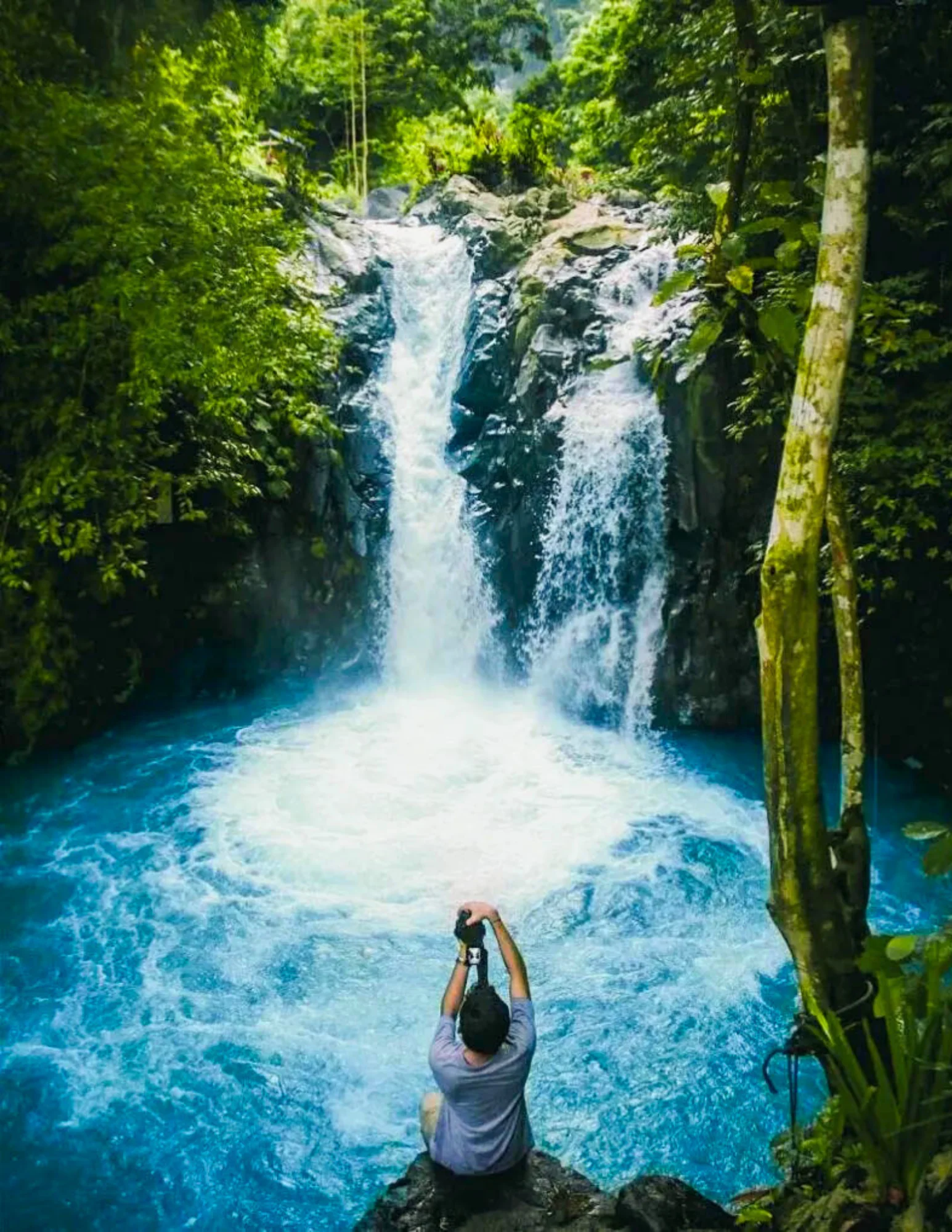 ZEN TREKKING UND WASSERFALLENTDECKUNG