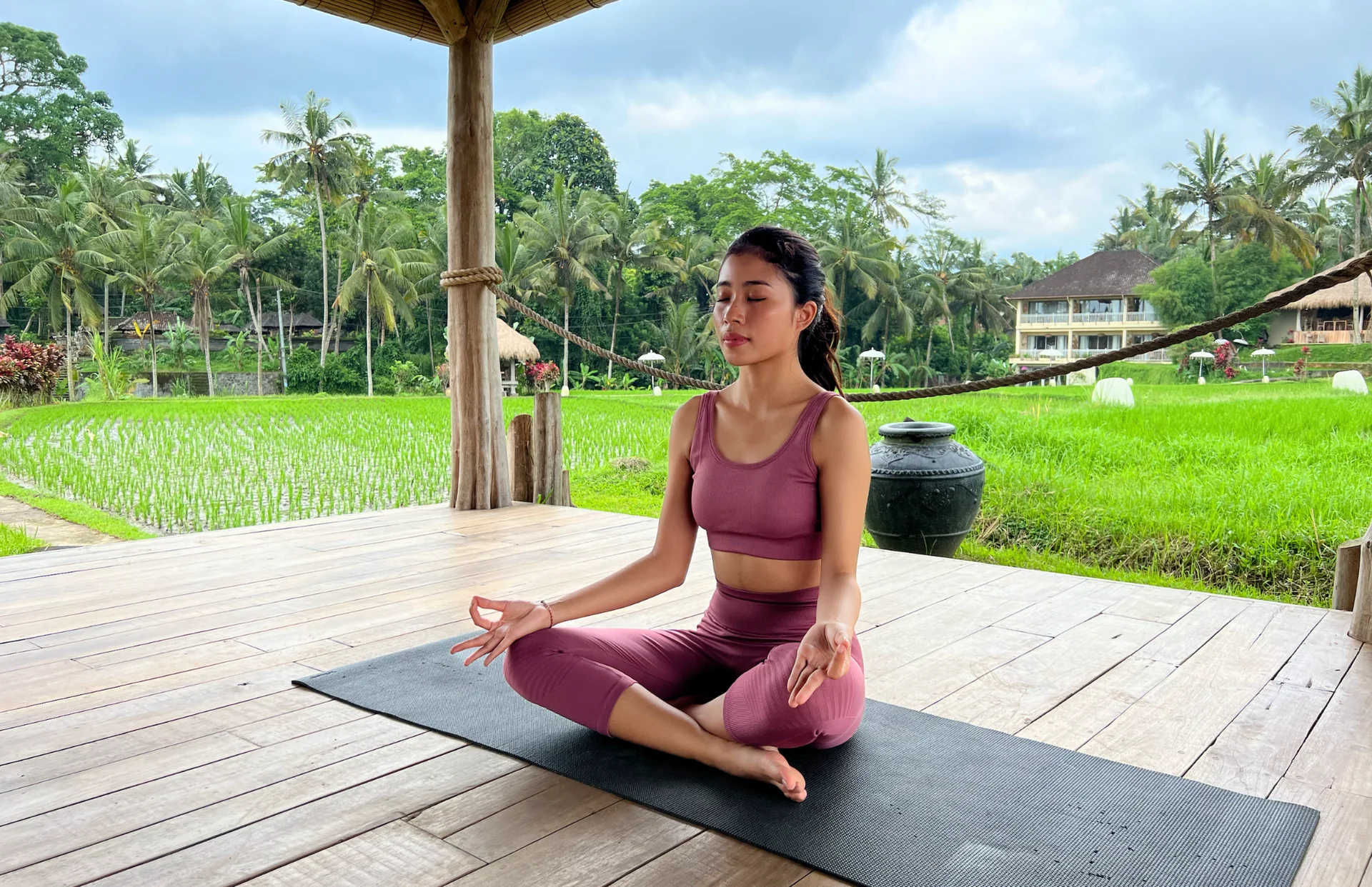 MEDITATIONSSITZUNG