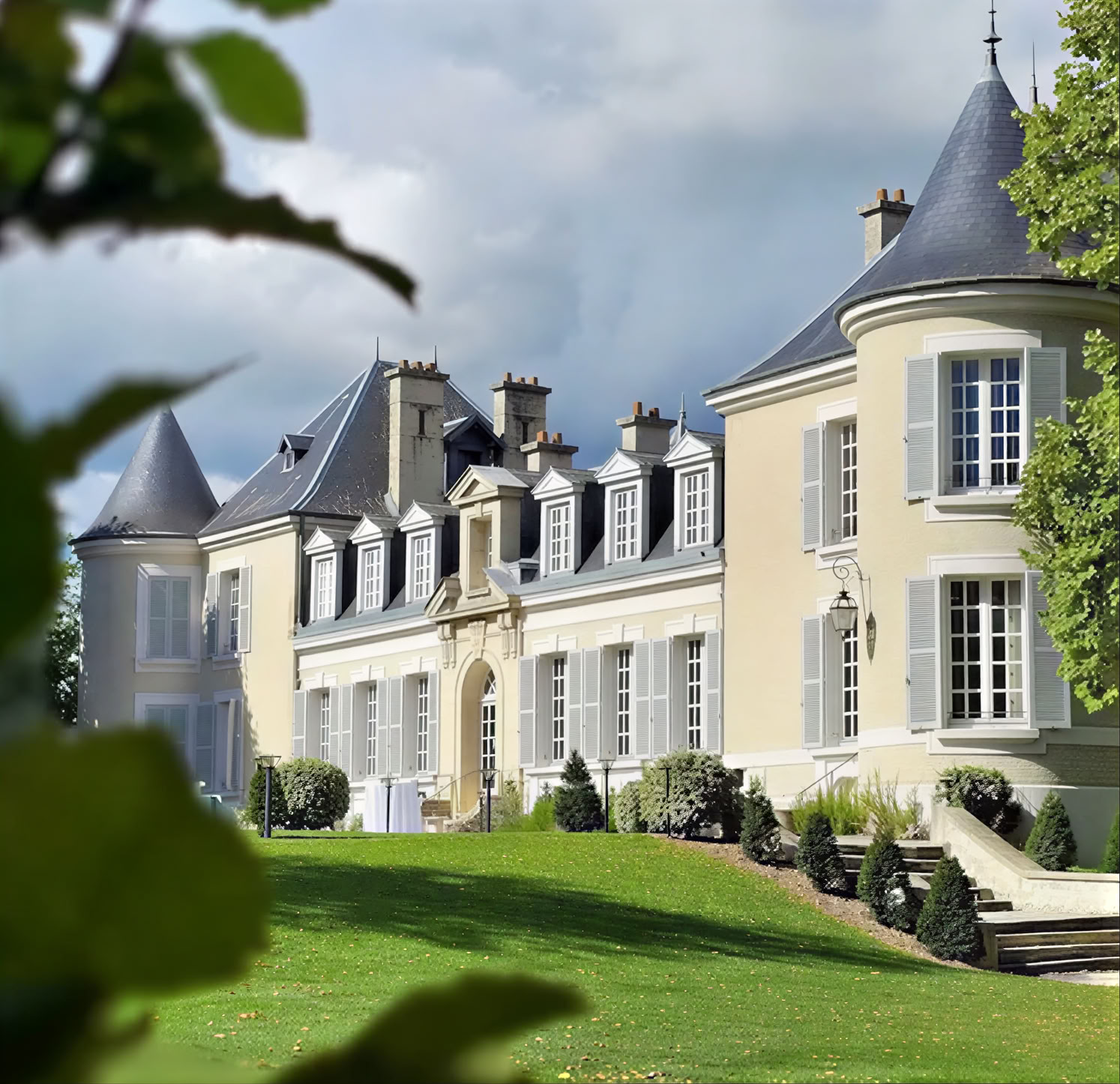 Champagner & Seele: Frauen-Yoga + Champagner-Retreat (Reims, Frankreich)