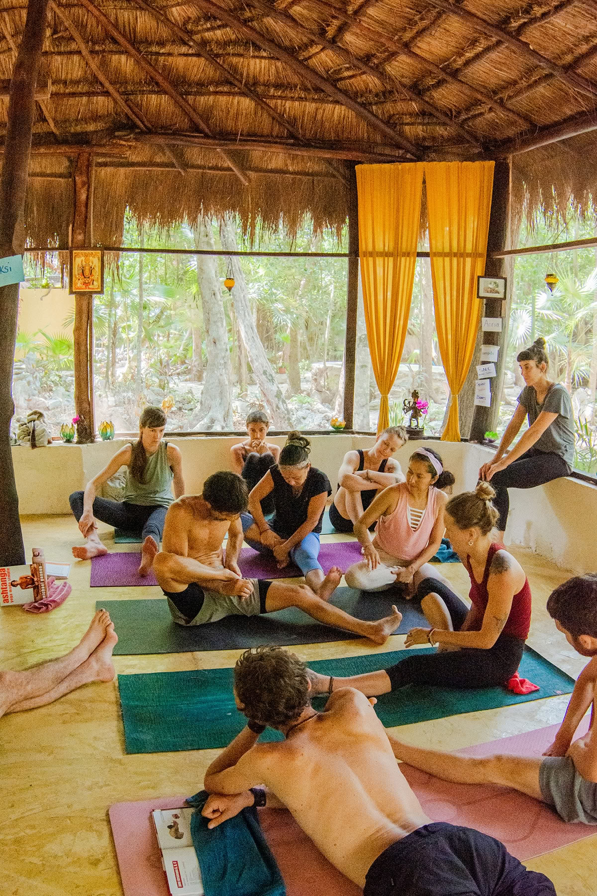 YTT 300 – Ein Atemzug Yoga