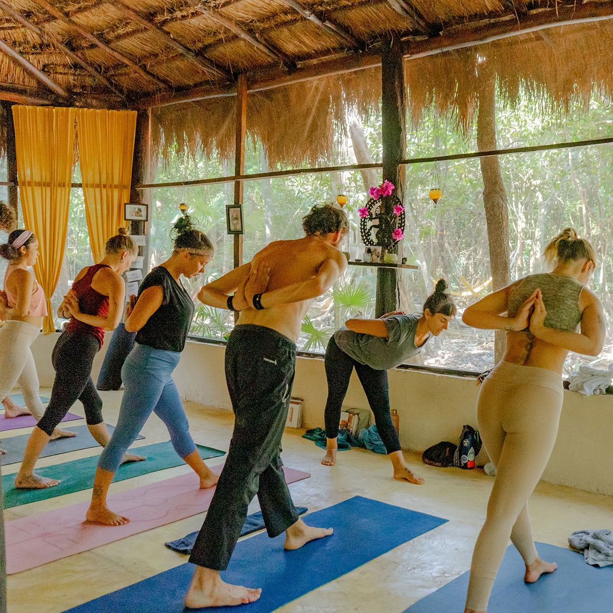 YTT 300 – Ein Atemzug Yoga
