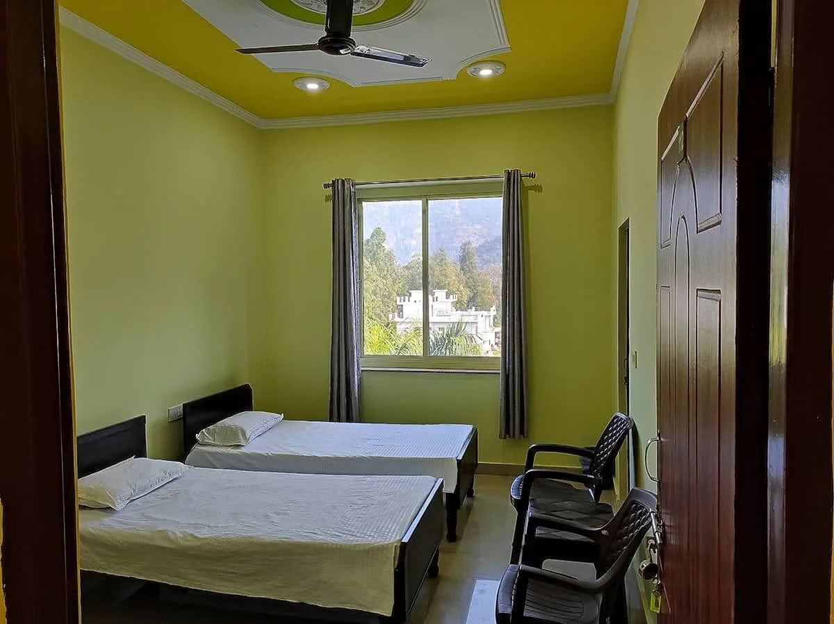 100-Stunden-Yogalehrer-Ausbildung in Rishikesh, Indien – Mai 2026
