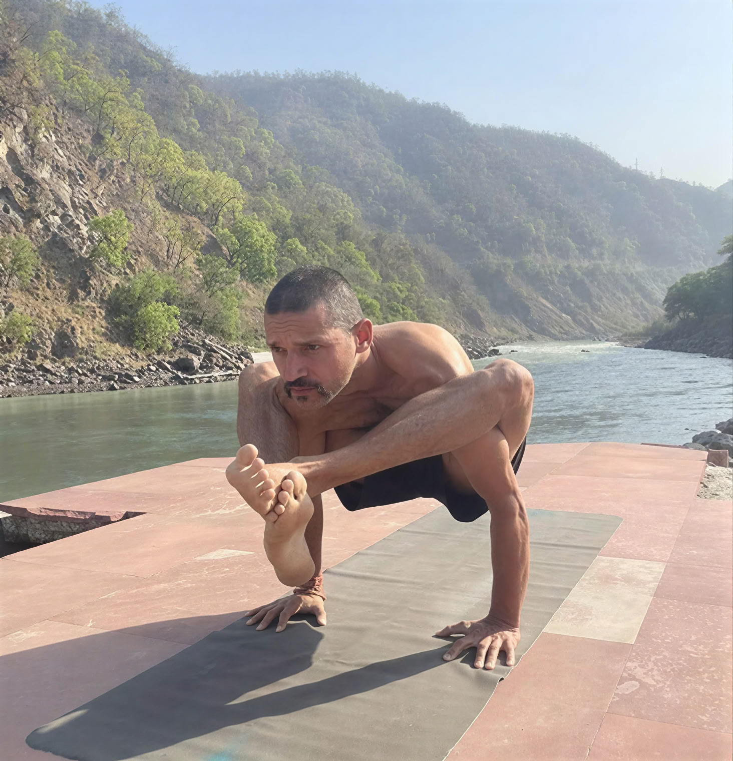 200-Stunden-Yogalehrer-Ausbildungskurs in Rishikesh – 05. Jul bis 30. Jul 2026