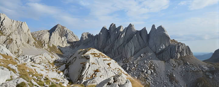 Hum Orahovski und Grlo Sokolovo Wanderung
