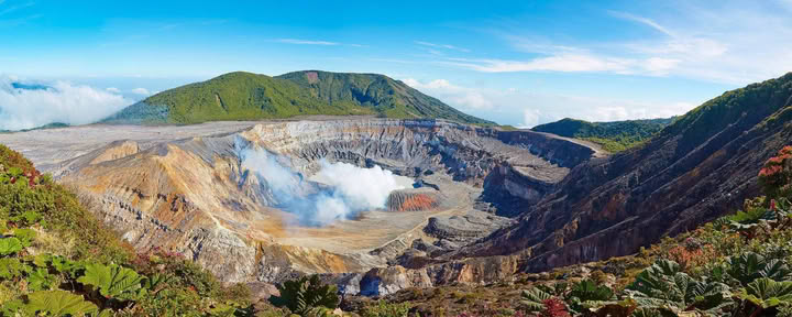 Combo-Tour: Nationalpark Poás-Vulkan – Doka-Kaffeetour – La-Paz-Wasserfallgärten