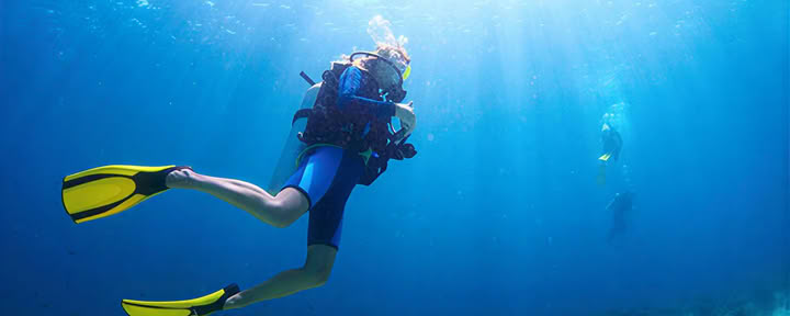 Fortgeschrittener Freiwasser-Taucher