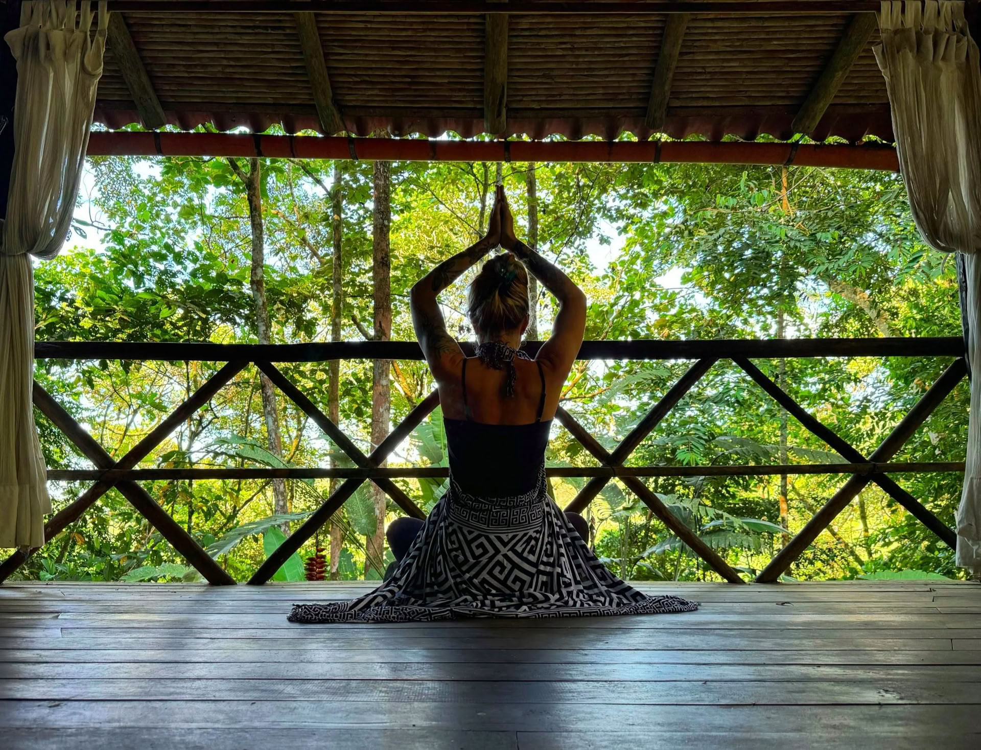 Ayahuasca-Retreat im Amazonas-Regenwald
