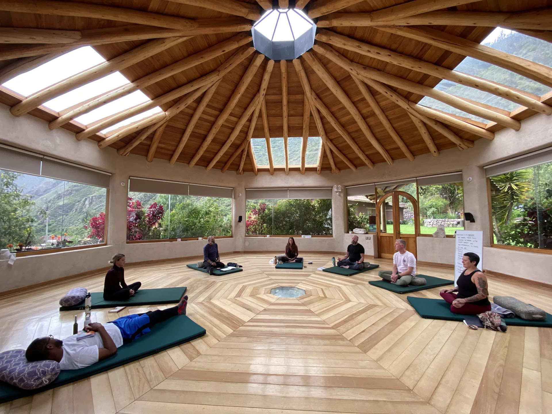 Ayahuasca-Retreat im Amazonas-Regenwald