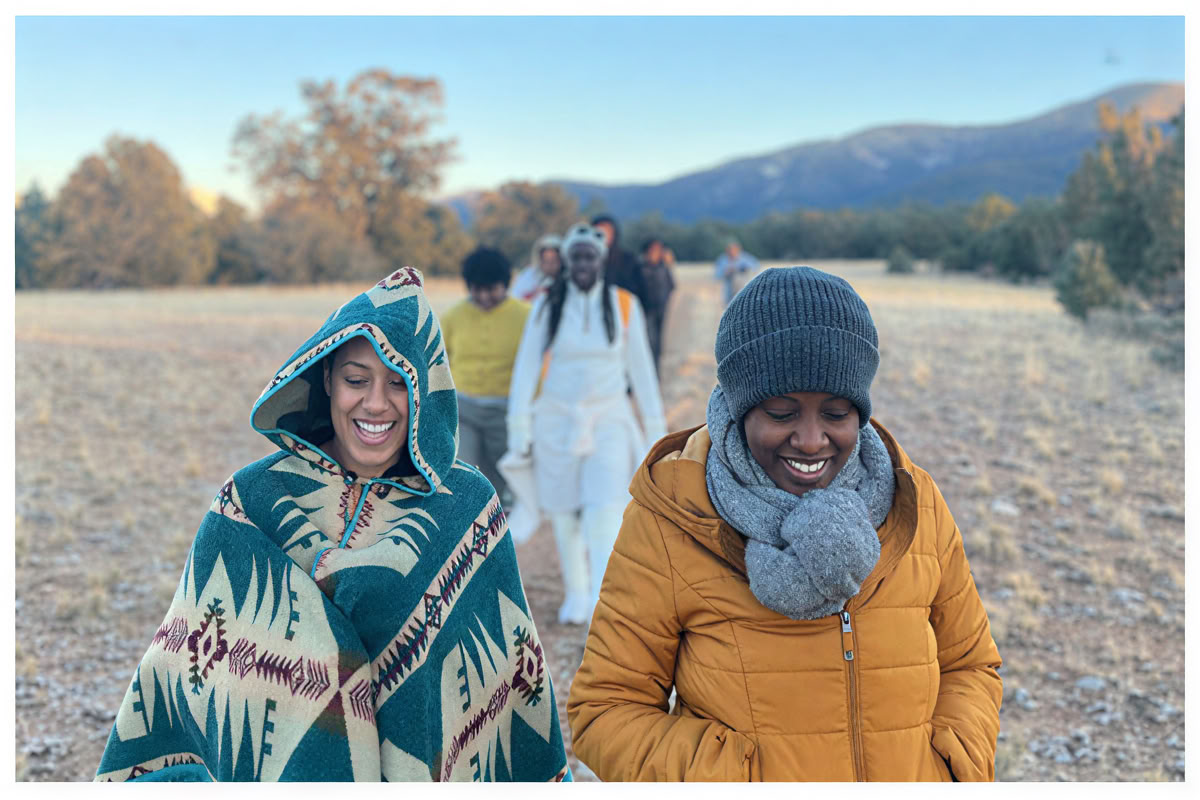 Cultivating Kindness Herbst-Retreat: Eine Reise für Frauen durch Achtsamkeit, Selbstmitgefühl, Schreiben & Bewegung