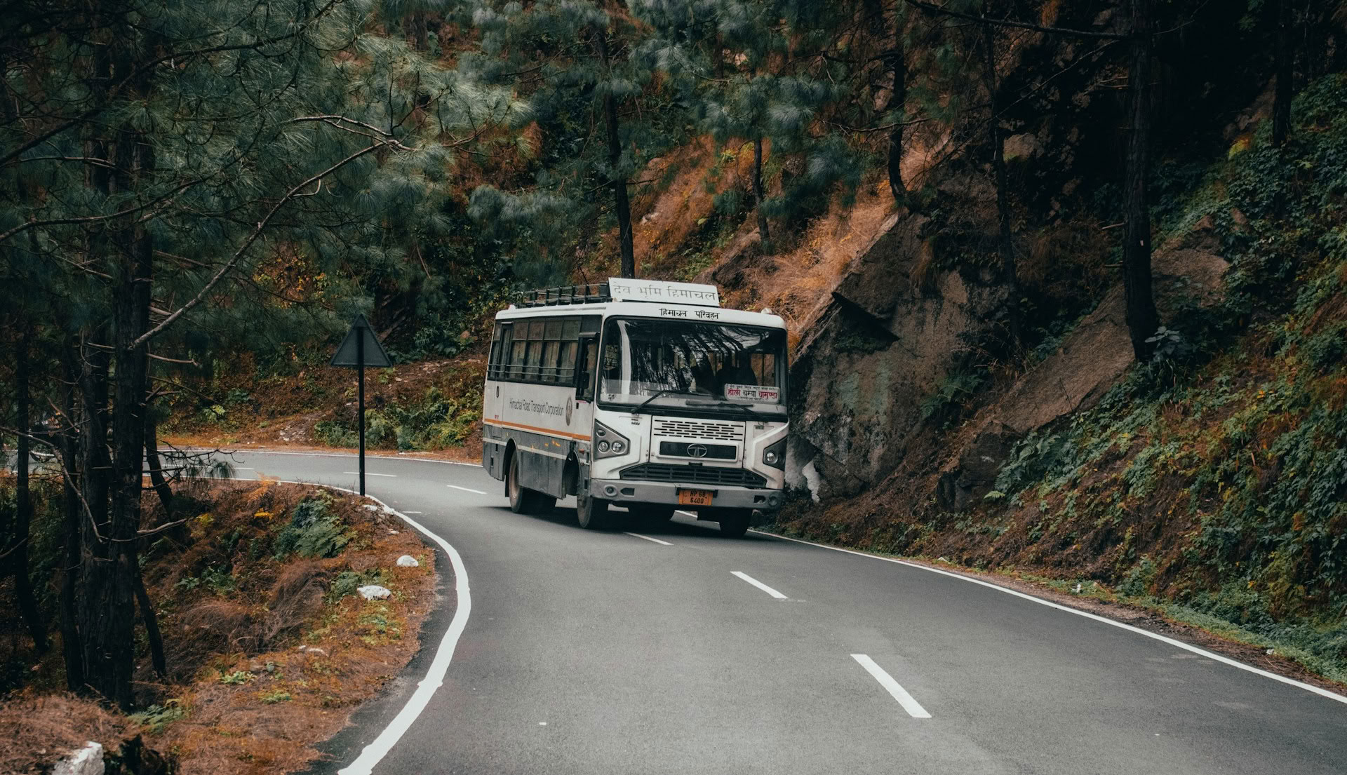 Pine Hills zu River Kingdoms: Dalhousie, Khajjiar & Chamba Heritage Trail