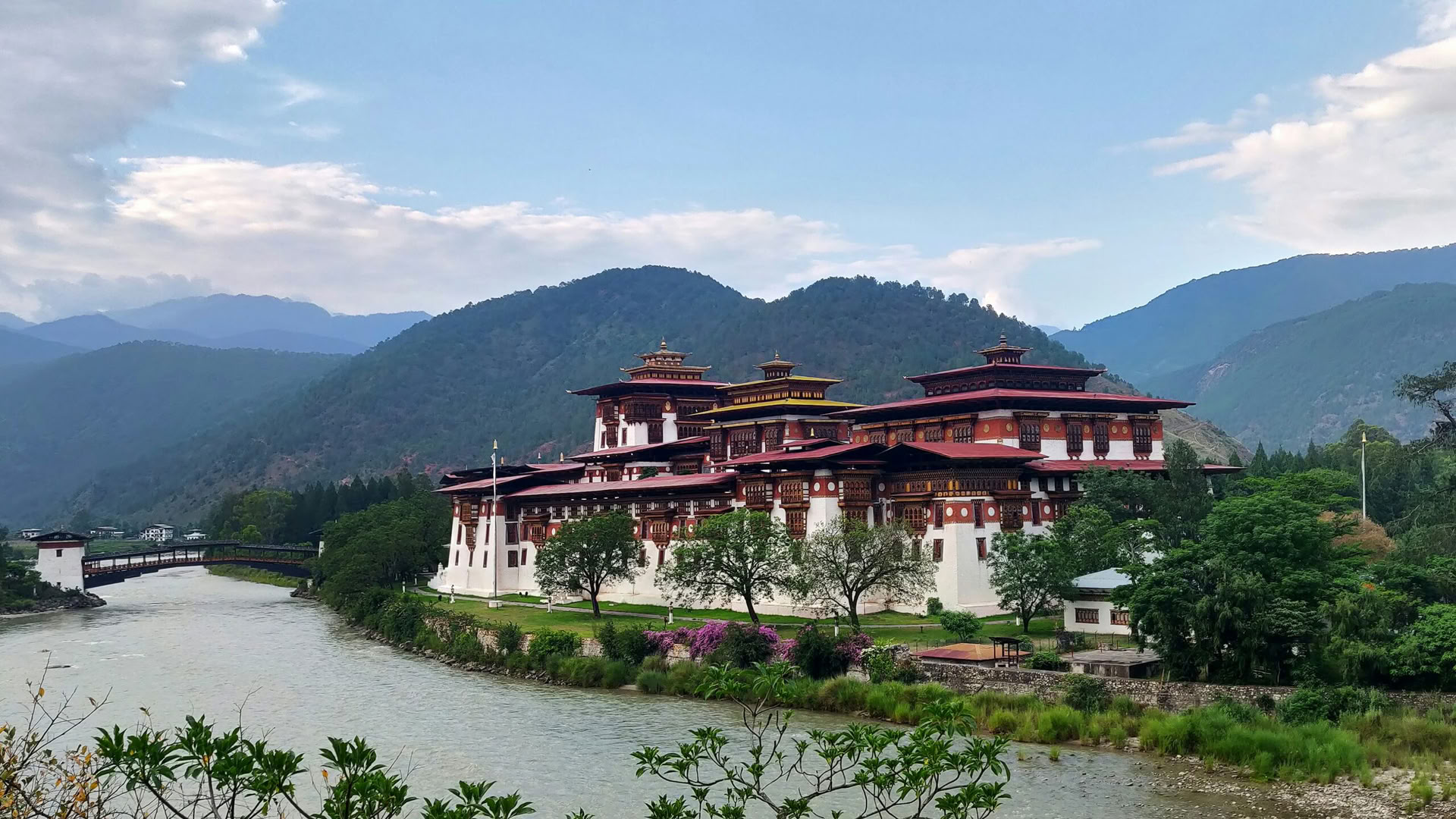 Bhutan Heritage-Rundreise: Thimphu, Punakha, Paro & Haa-Tal