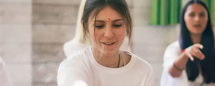 300-Stunden Yoga-Lehrer-Ausbildung Rishikesh – 01 Jan – 27 Jan 2027
