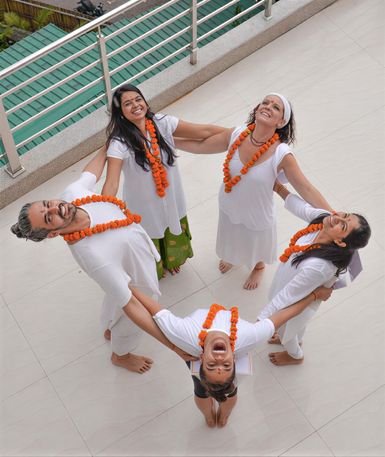 200 Stunden Hatha Ashtanga Vinyasa Yoga Lehrer:innen-Ausbildung in Rishikesh