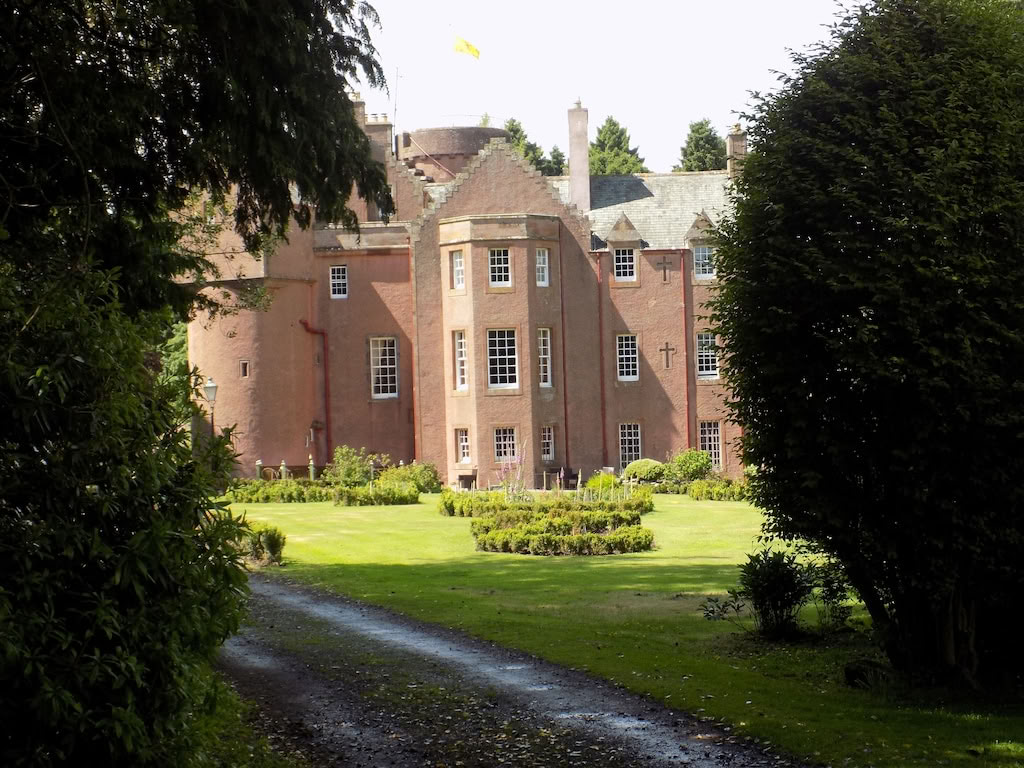 Scottisches Schloss Frauen-Kreatives-Schreib- & Yoga-Retreat