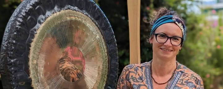 Private Sound Healing Session auf Teneriffa – Gongs & Klangschalen für tiefe Entspannung