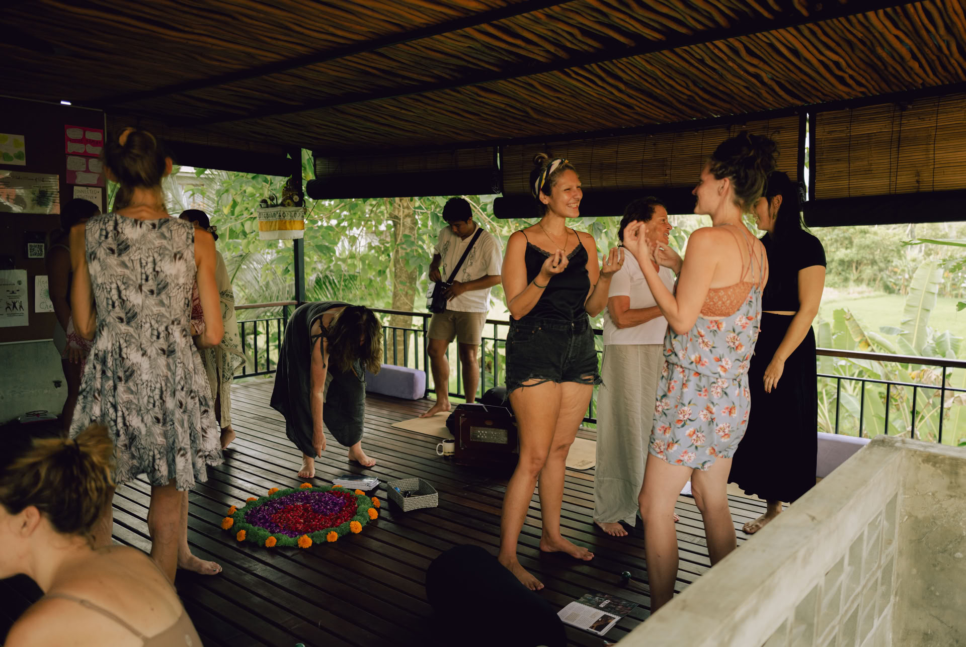 Das nüchterne Bhakti-Bali-Retreat: Kirtan & Sacred-Circle-Facilitator-Ausbildung