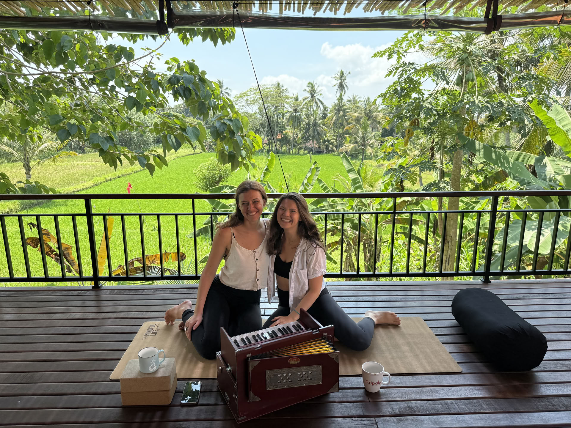 Das nüchterne Bhakti-Bali-Retreat: Kirtan & Sacred-Circle-Facilitator-Ausbildung