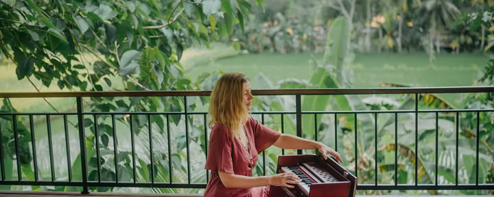 Das nüchterne Bhakti-Bali-Retreat: Kirtan & Sacred-Circle-Facilitator-Ausbildung