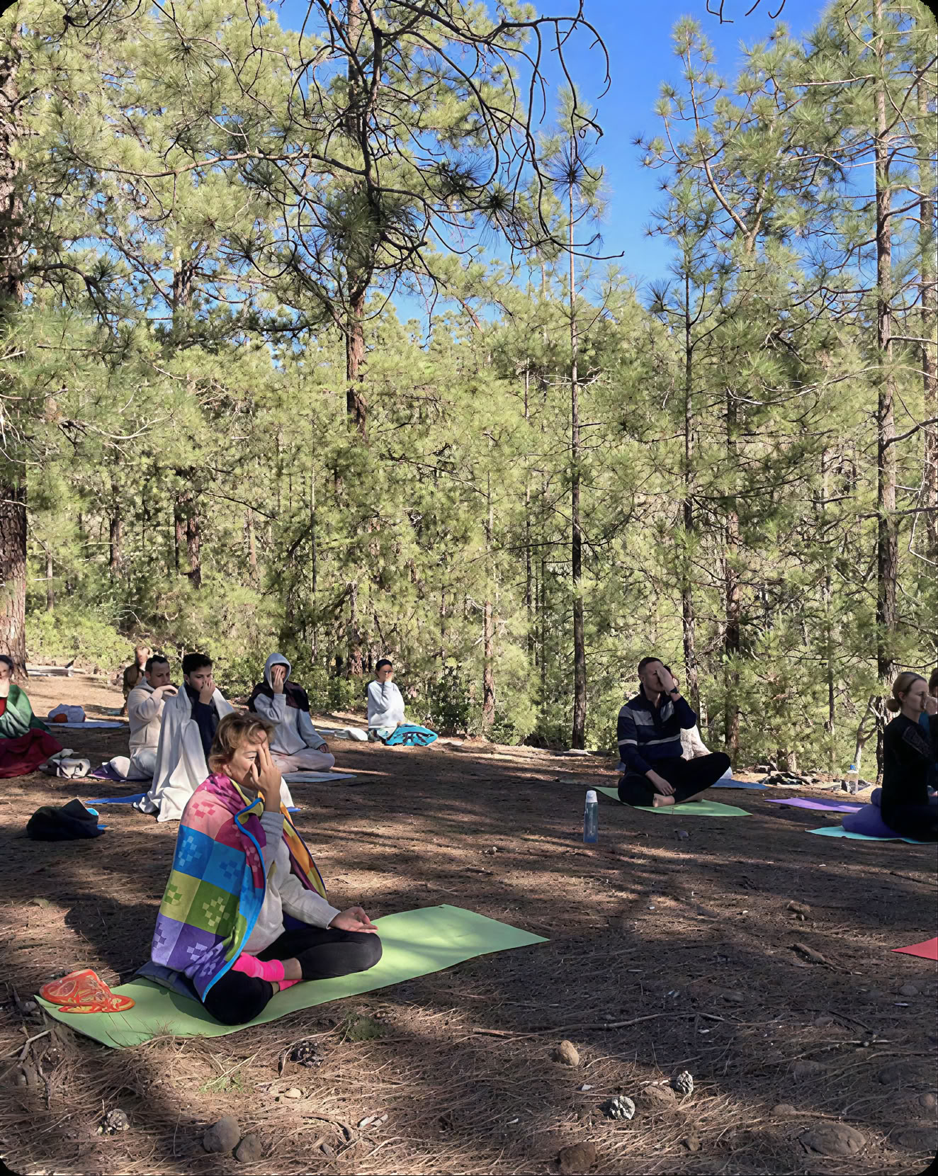8 Tage Yoga & Achtsamkeit, um mit deiner inneren Wahrheit in Verbindung zu treten (Village Charm)