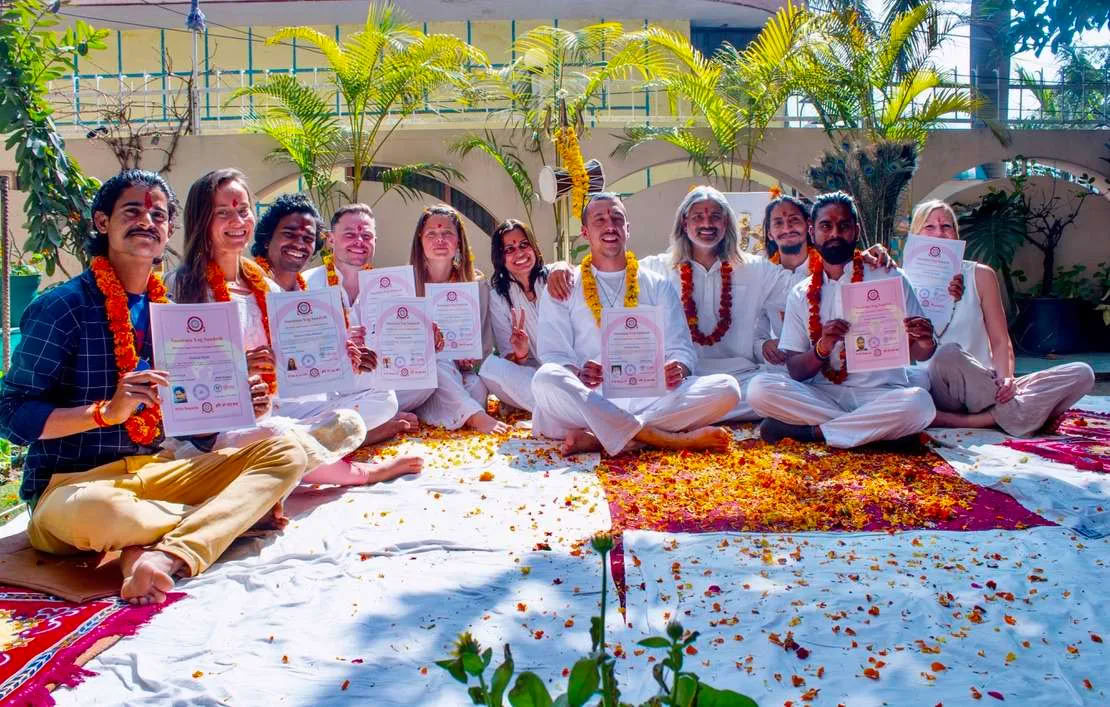 300 Stunden Hatha-Yoga-Lehrertraining in Rishikesh, Indien – 01. Sep. – 19. Okt.
