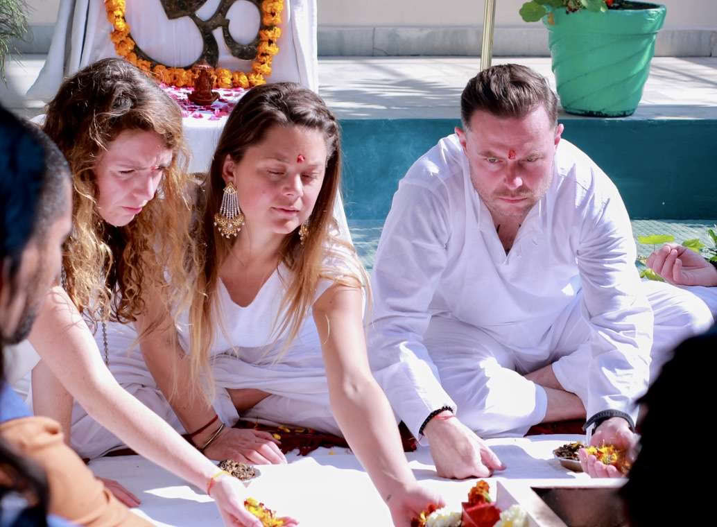 300 Stunden Hatha-Yoga-Lehrertraining in Rishikesh, Indien – 01. Sep. – 19. Okt.