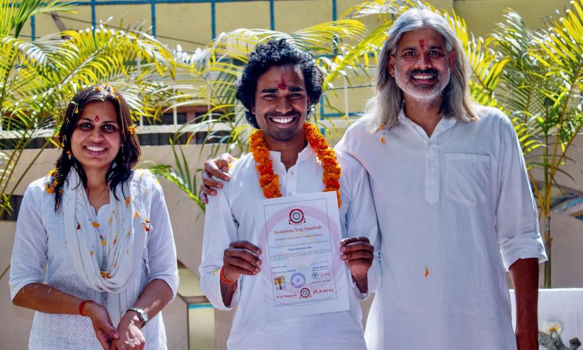 300 Stunden Hatha-Yoga-Lehrertraining in Rishikesh, Indien – 01. Sep. – 19. Okt.