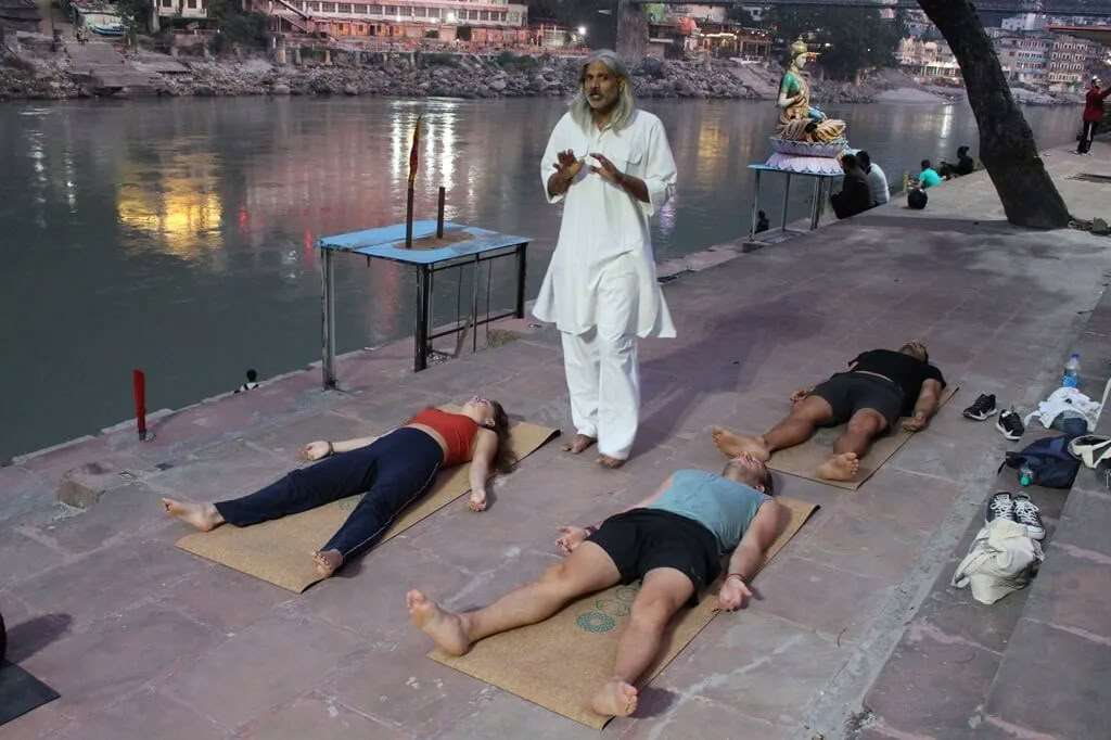 300 Stunden Hatha-Yoga-Lehrertraining in Rishikesh, Indien – 01. Sep. – 19. Okt.