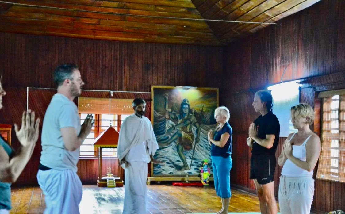 300 Stunden Hatha-Yoga-Lehrertraining in Rishikesh, Indien – 01. Nov. – 19. Dez.