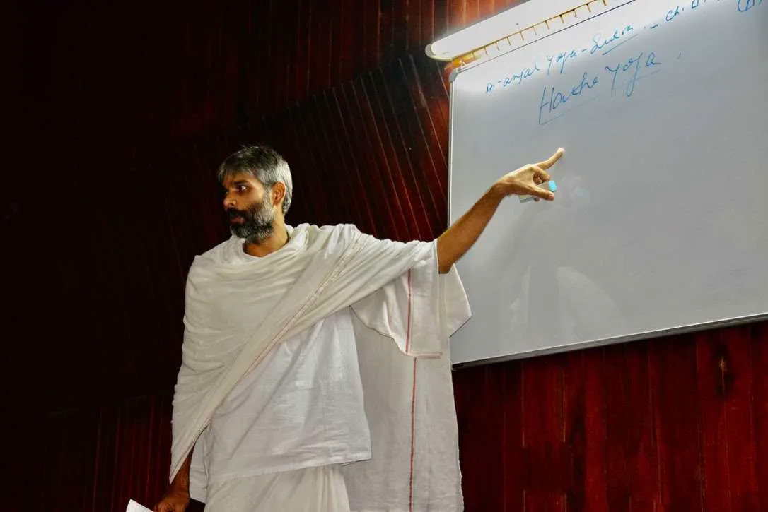 300 Stunden Hatha-Yoga-Lehrertraining in Rishikesh, Indien – 01. Nov. – 19. Dez.