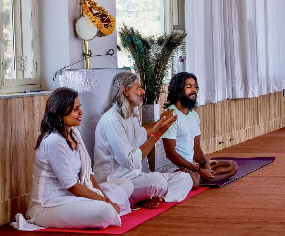 300 Stunden Hatha-Yoga-Lehrertraining in Rishikesh, Indien – 01. Nov. – 19. Dez.