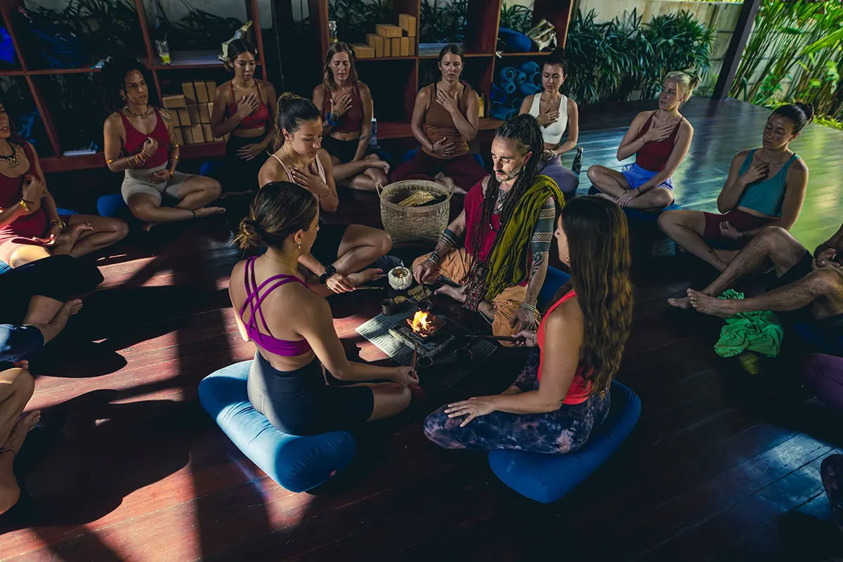50HR Yoga-Lehrer-Ausbildung