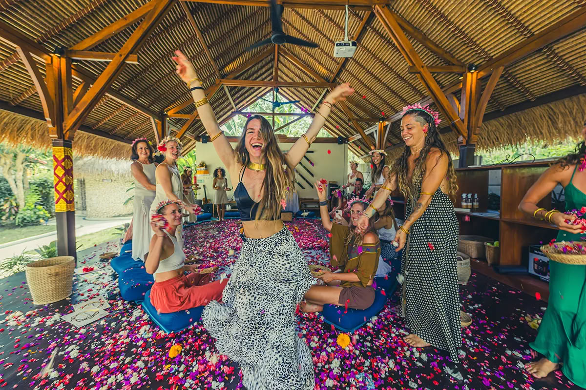 Vaidika Dharma: 100-Stunden SPIRIT Yoga Teacher Training