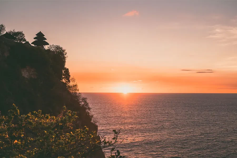 Lucidflow 100h von 300h YTT - Yoga Teacher Training Bali