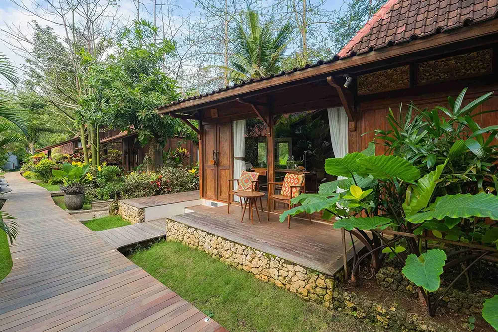 Lucidflow 100h von 300h YTT - Yoga Teacher Training Bali