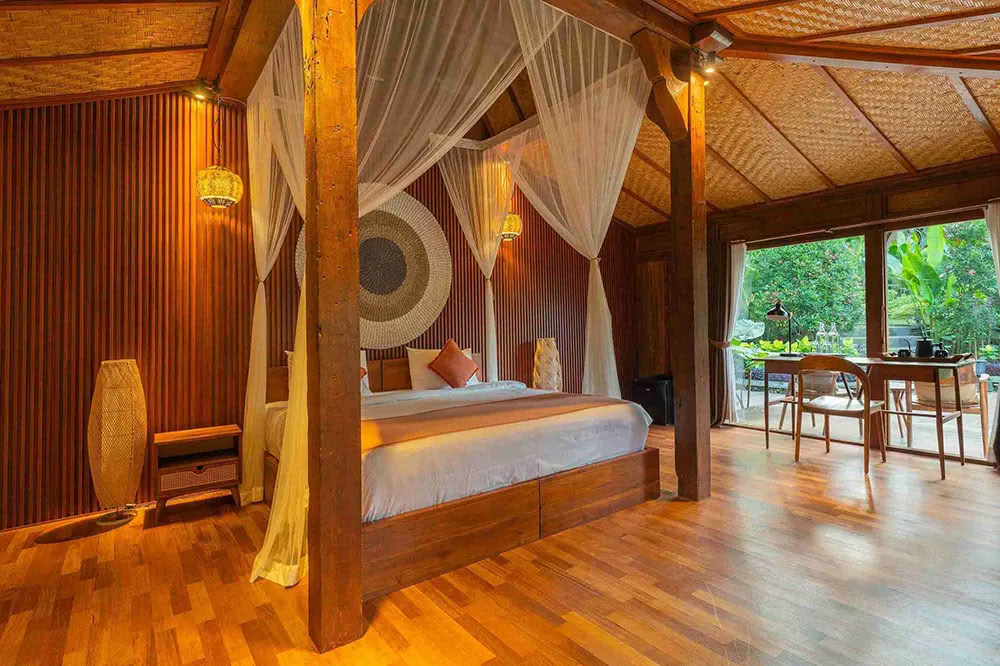 Lucidflow 100h von 300h YTT - Yoga Teacher Training Bali