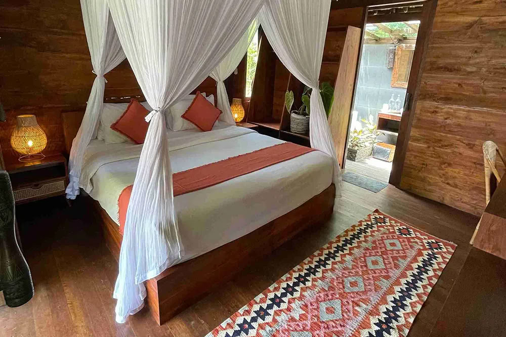 Lucidflow 100h von 300h YTT - Yoga Teacher Training Bali