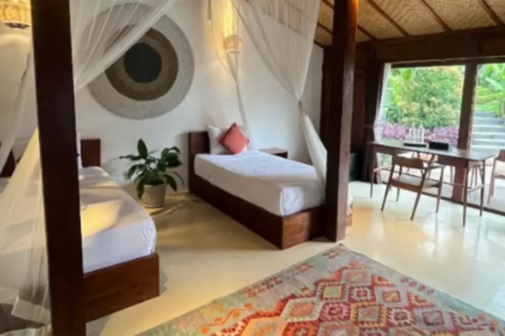 Lucidflow 100h von 300h YTT - Yoga Teacher Training Bali