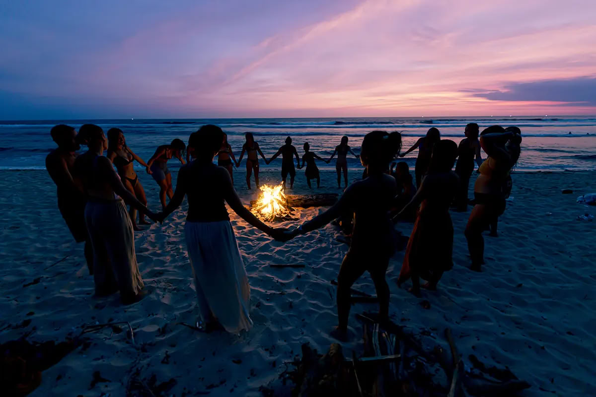 Lucidflow 100h von 300h YTT - Yoga Teacher Training Bali