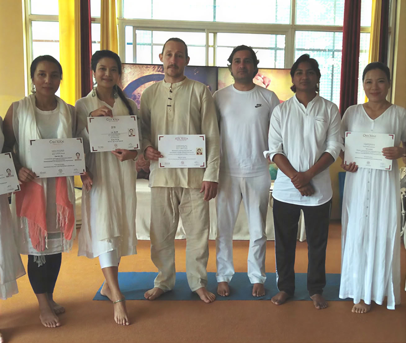 Yoga Retreat Kurs von Om Yoga Rishikesh