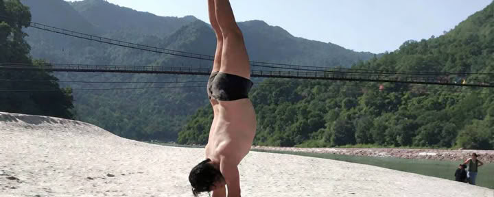 Yoga Retreat Kurs von Om Yoga Rishikesh