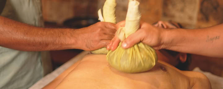 45-tägige Zertifizierung auf dem Campus in Ayurveda- und Naturheilverfahren