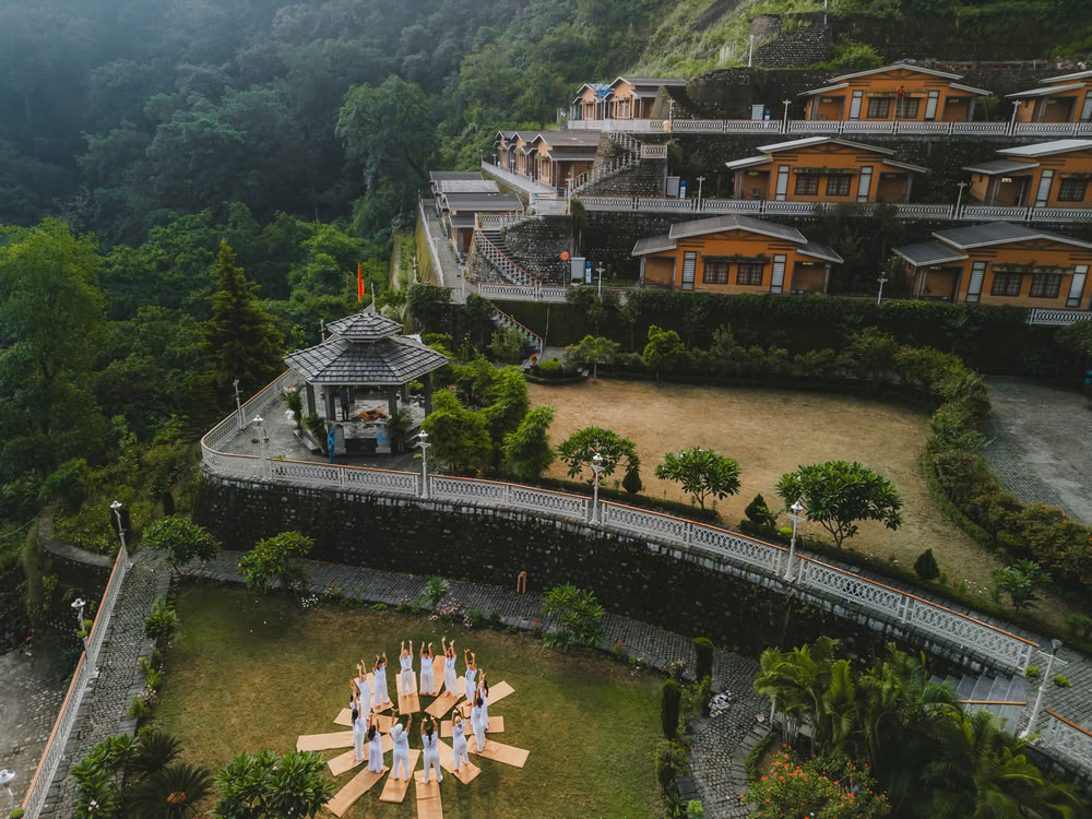 300-Stunden Yoga Lehrer Ausbildung in Rishikesh – 20. Jan. – 18. Feb. 2027