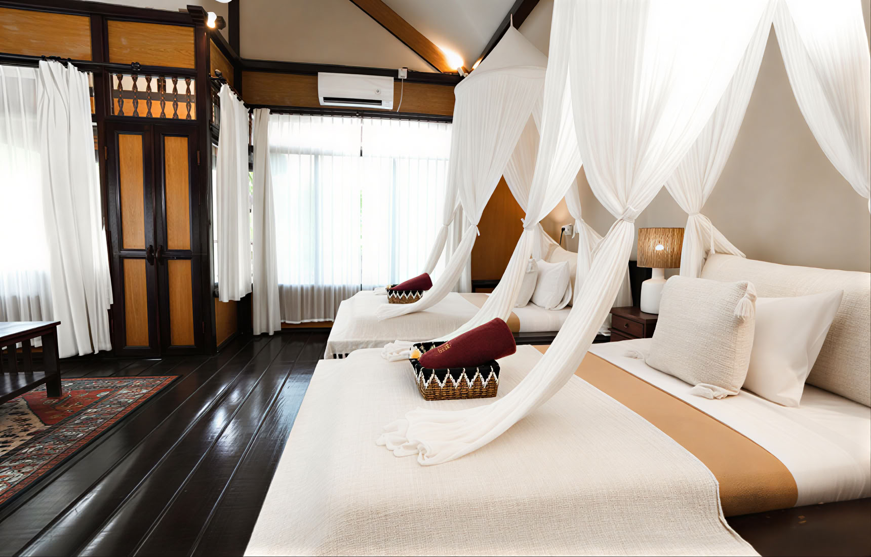 200-Stunden/ 300-Stunden Hybrid Yoga Teacher Training – 26. Jul - 4. Aug