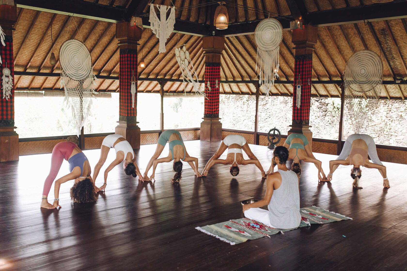 200-Stunden/300-Stunden Hybrid Yoga Teacher Training – 26. Sep. - 5. Okt.