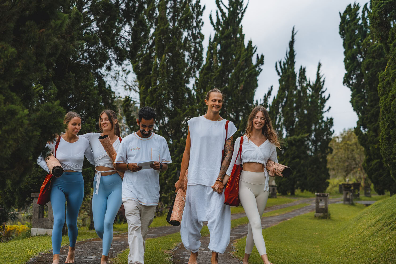 300-Stunden Yoga Teacher Training – 24. Aug. – 19. Sept. 2026
